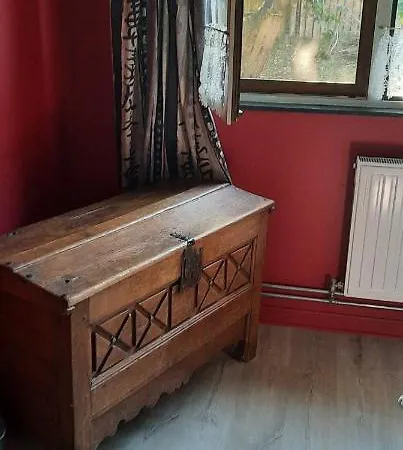 Homestay A L'etape Gourmande, Chambres D'hotes Chez L'habitant Wellin
